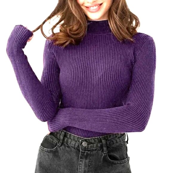 A WIDE VARIETY OF TURTLENECKS IN MANY HUES SHOWCASE FOR FALL AND WINTER WARDROBE - Picture 7 of 9